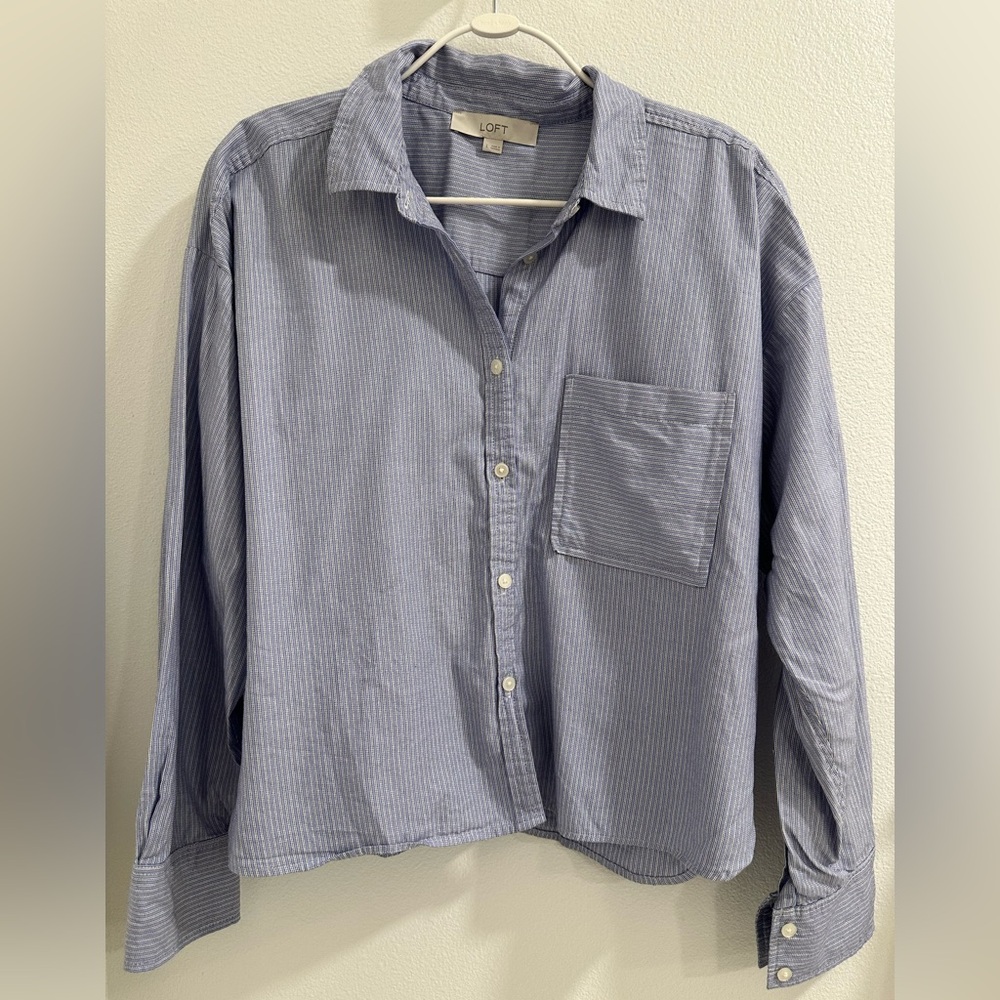 Ann Taylor Loft button front top pinstripe size large